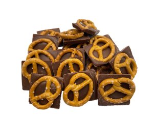 bretzels et carrés de chocolat